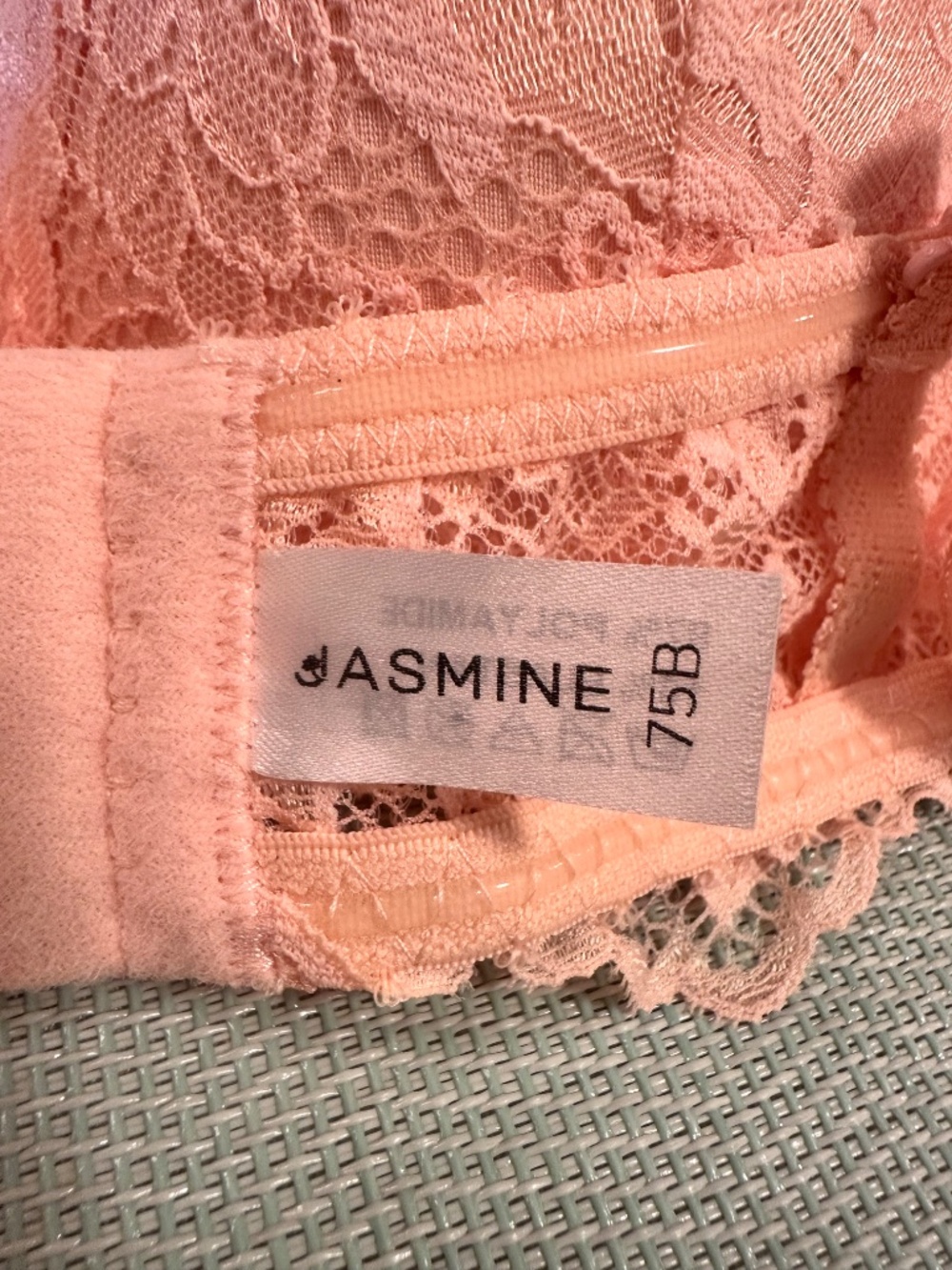 Jasmine bra 75 B (34 B) Color: peach (a delicate peach shade). - Picture 6 of 13